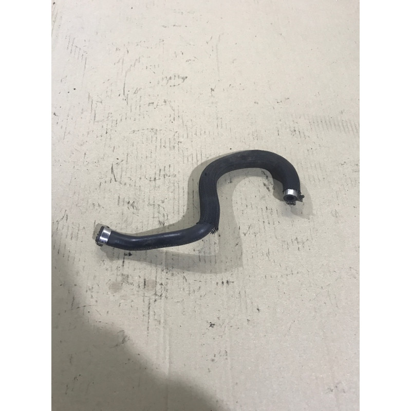 Патрубок (система охлаждения) Mercedes-Benz C-class W203 1.8 M111.951 A2039975582