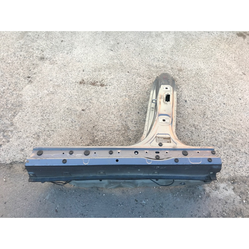 Центральна стійка кузова (кузов і елементи) BMW 5-series F10 2013 N63B44 41217240477