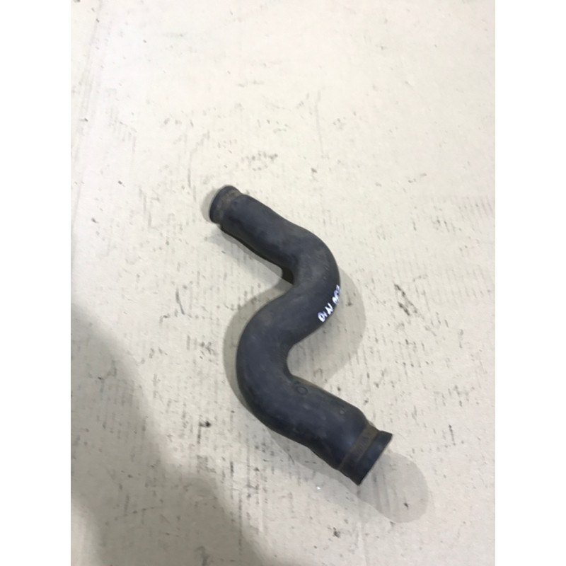 Патрубок (система охлаждения) BMW 3-series E30 11531278909