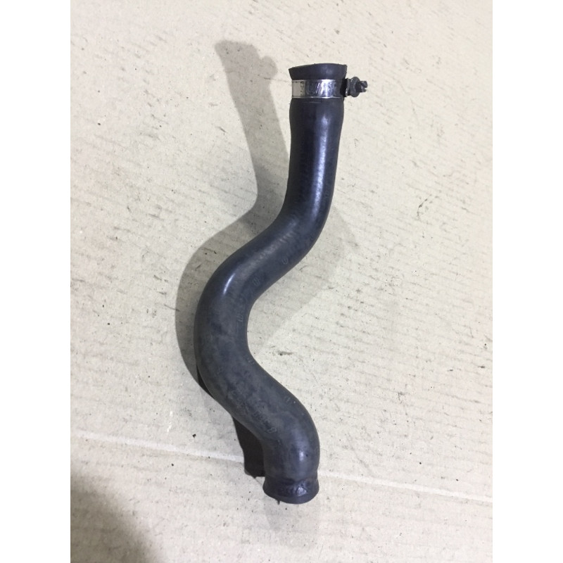 Патрубок (система охлаждения) BMW 3-series E36 64218368152