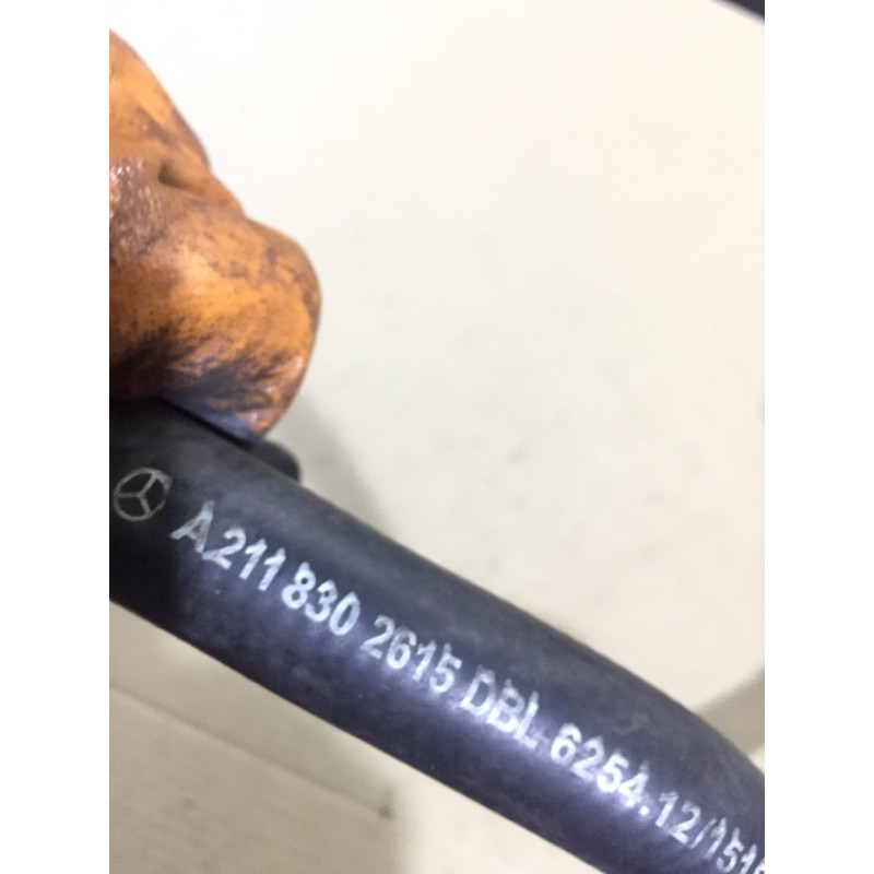 Патрубок (система охлаждения) Mercedes-Benz E-class W211 2006 3.2 M112.946 A2118302615