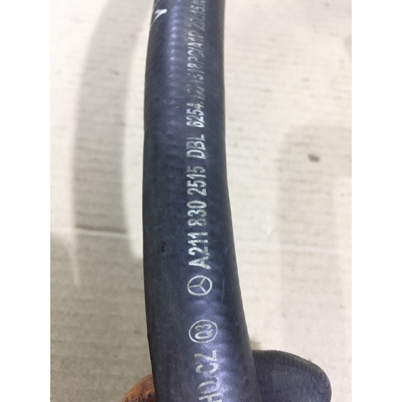 Патрубок (система охлаждения) Mercedes-Benz E-class W211 2006 3.2 M112.946 A2118302515