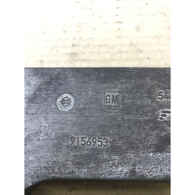 Кронштейн подушки двигателя (кронштейны двигателя) Opel Vectra C 2005 2.2 SE 9156953