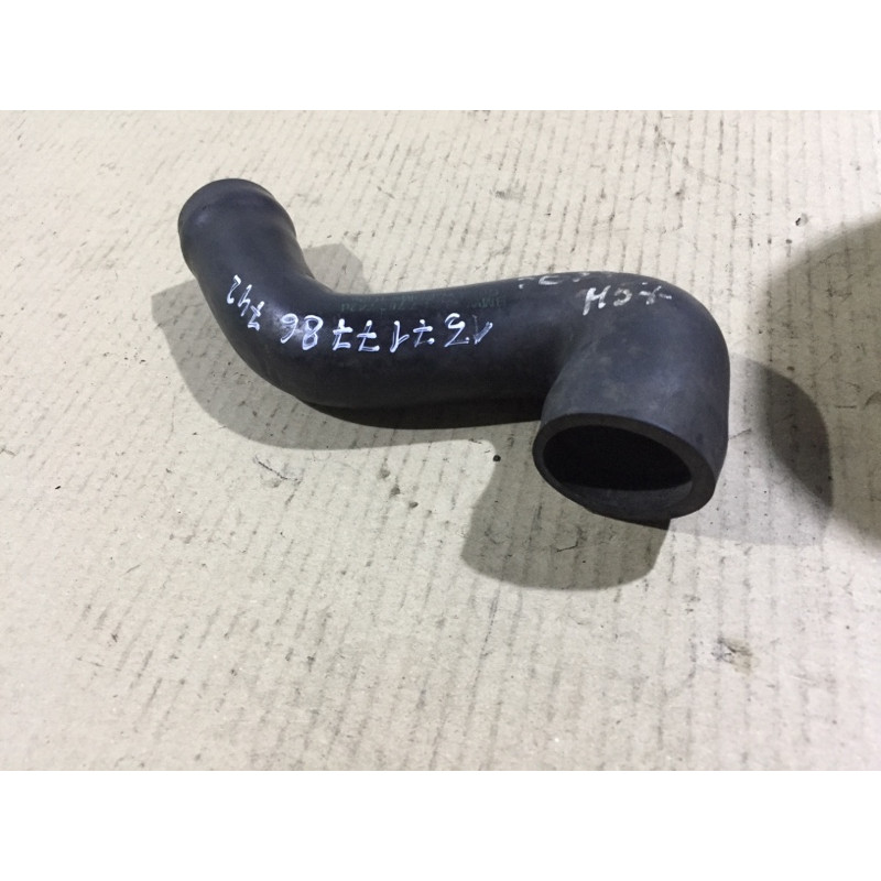 Патрубок (система охлаждения) BMW 5-series E39 2001 M57d30 13717786742