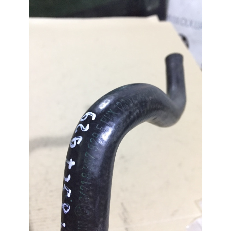 Патрубок (система охлаждения) BMW 5-series E39 64218367929