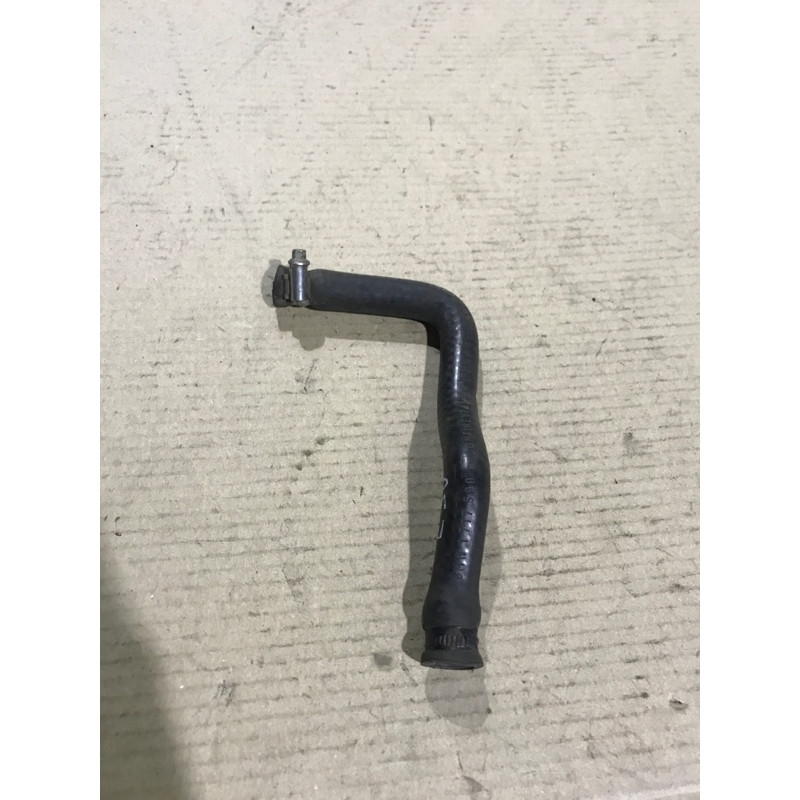 Патрубок (система охлаждения) BMW 3-series E30 11531717590