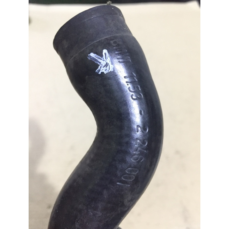 Патрубок (система охлаждения) BMW 5-series E39 11532246001