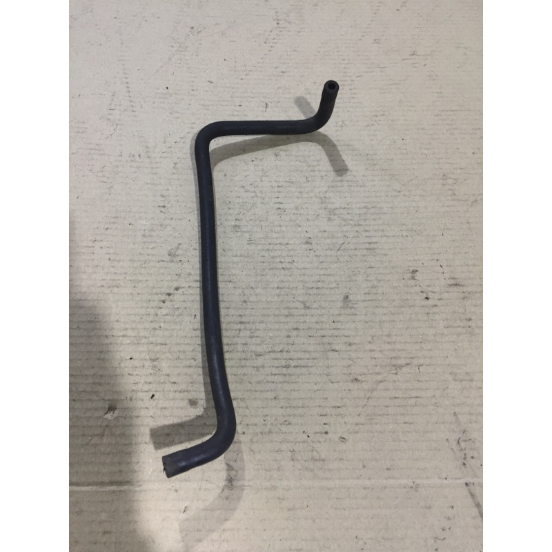 Патрубок (система охлаждения) BMW 5-series E34 13901735176