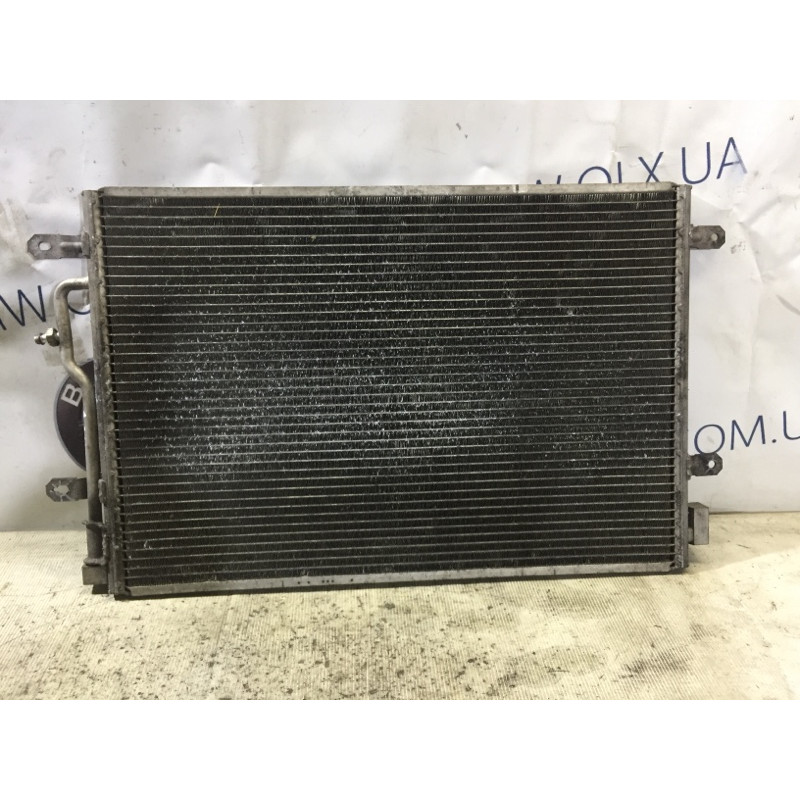 Радиатор кондиционера (отопление и кондиционирование) AUDI A4 B6 2003 1.8 BFB 8E0260403D