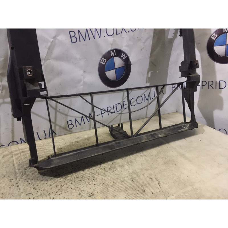Крепление радиатора (кузов и элементы) BMW X5 E53 2003 M62B44 17101439105