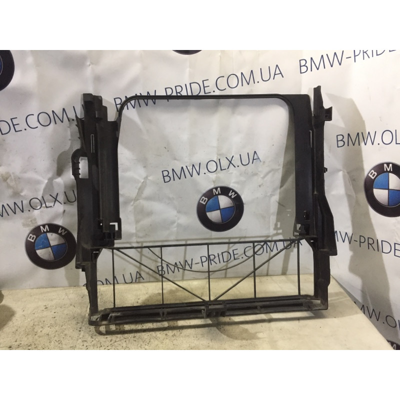 Крепление радиатора (кузов и элементы) BMW X5 E53 2003 M62B44 17101439105