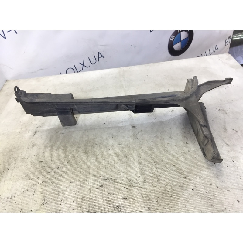 Крепление радиатора (кузов и элементы) BMW 3-series E46 17112354043