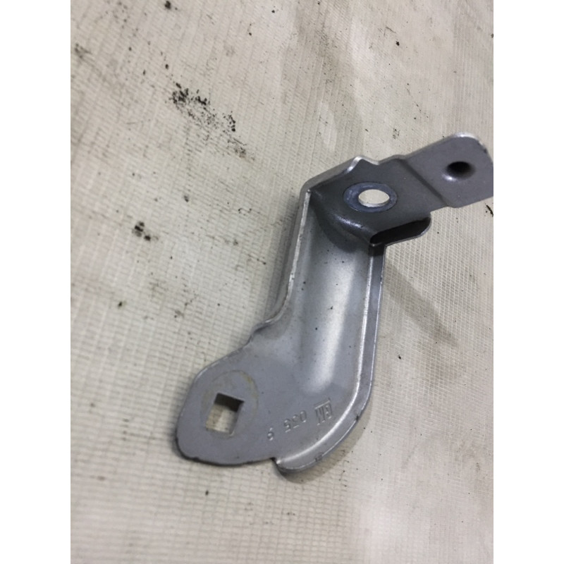 Крепление крыла (кузов и элементы) Opel Insignia A 2012 2.0 DTH