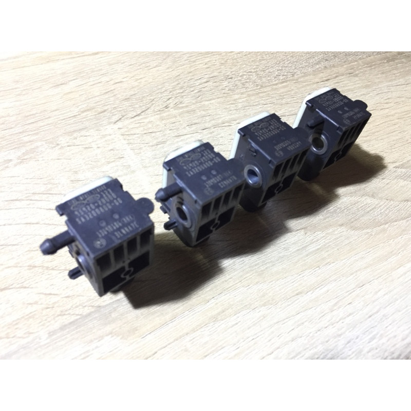 Датчик удара (электрика / датчики) KIA Sorento BL 2005 2.5 CRDI 959202B000