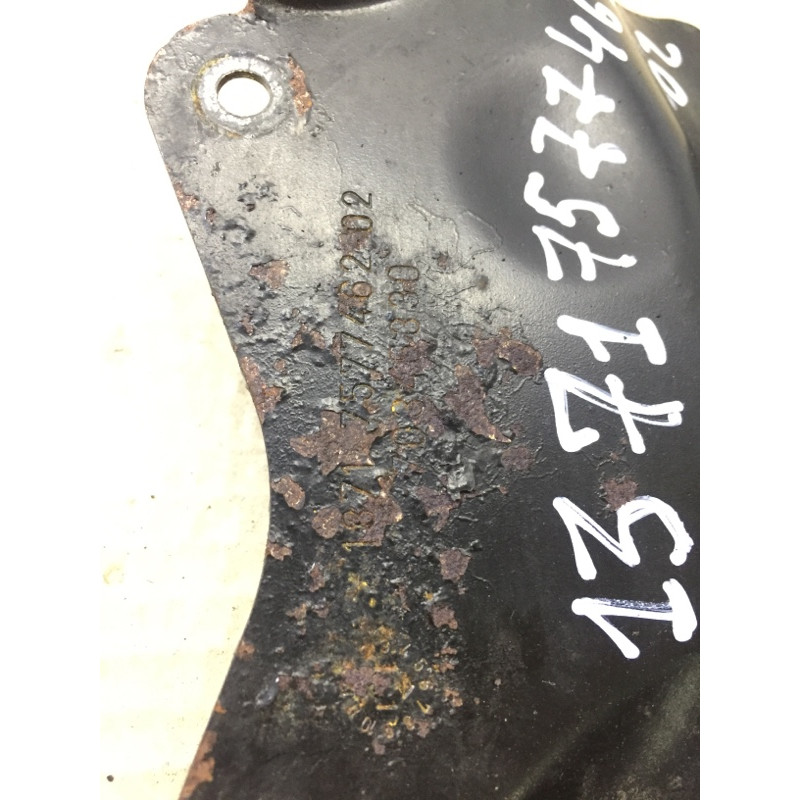 Кронштейн глушителя (выпускная система) BMW 5-series F10 2013 N63B44 13717577462