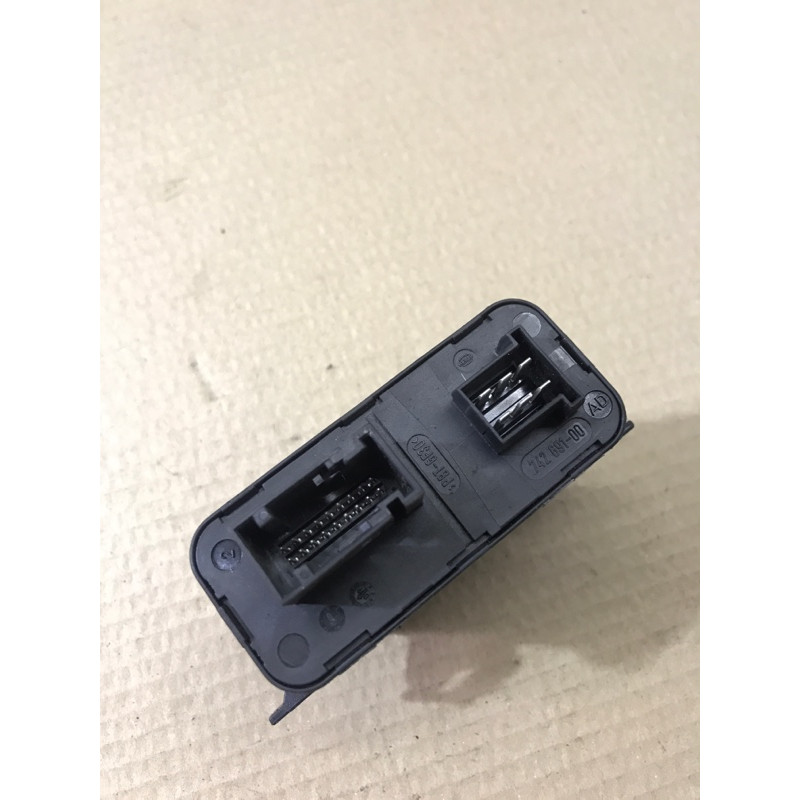 Блок управления светом (электрика / блок управления) Opel Insignia A 2009 2.0 DTH 13326599