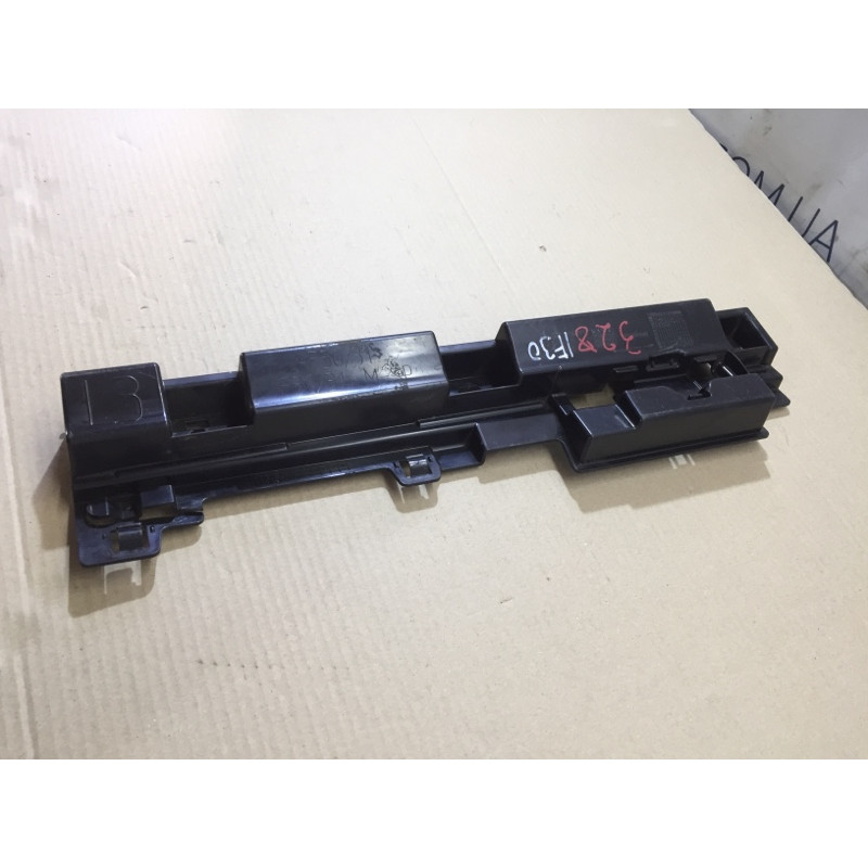 Кріплення порогу (кузов і елементи) BMW 3-series F30 2013 N26B20 51777256917