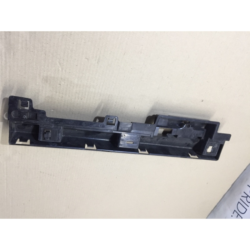 Кріплення порогу (кузов і елементи) BMW 3-series F30 2013 N26B20 51777256917