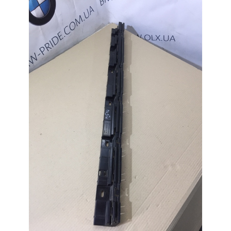 Кріплення порогу (кузов і елементи) BMW 5-series F10 2013 N47D20 51777184777