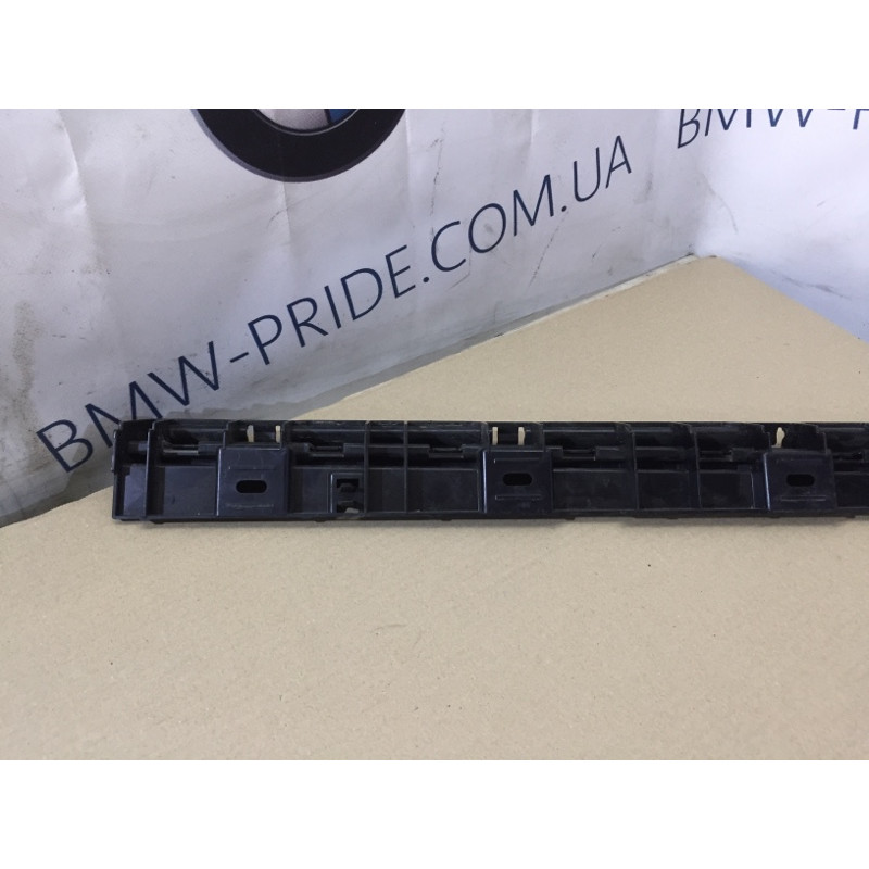 Кріплення порогу (кузов і елементи) BMW 5-series F10 2013 N47D20 51777184777