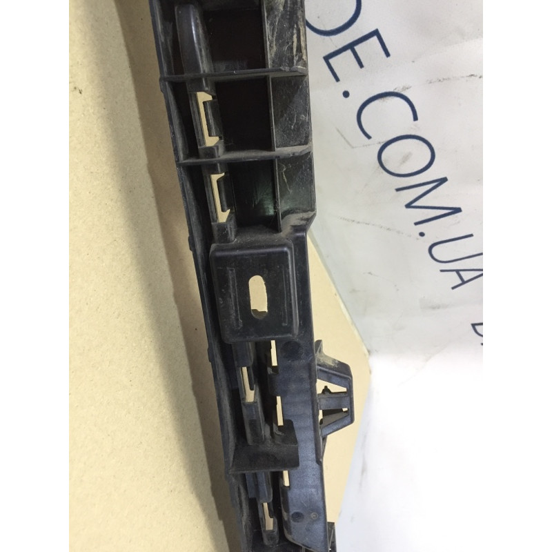 Кріплення порогу (кузов і елементи) BMW 5-series F10 2013 N47D20 51777204022