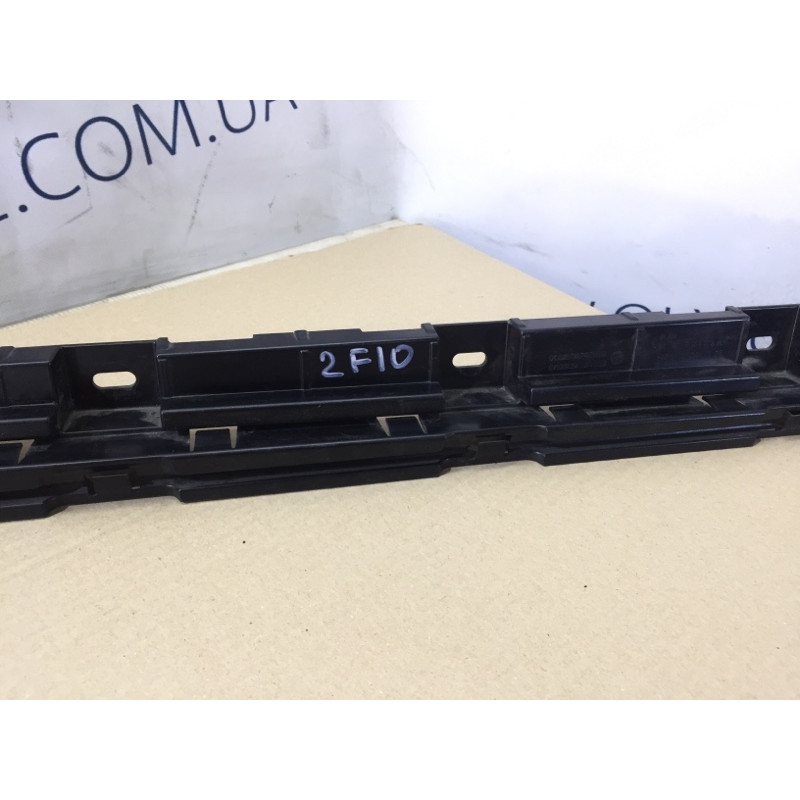 Кріплення порогу (кузов і елементи) BMW 5-series F10 2013 N47D20 51777184778