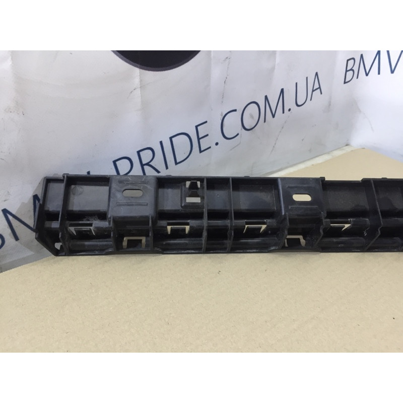 Кріплення порогу (кузов і елементи) BMW 5-series F10 2013 N47D20 51777184778