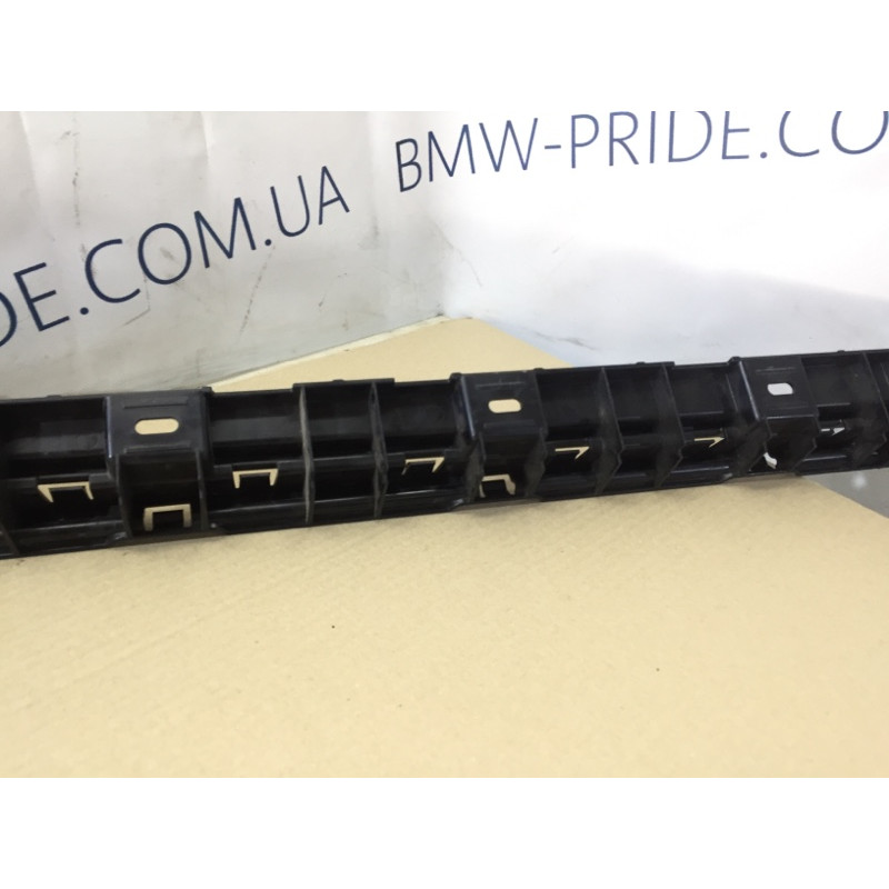 Кріплення порогу (кузов і елементи) BMW 5-series F10 2013 N63B44 51777184777