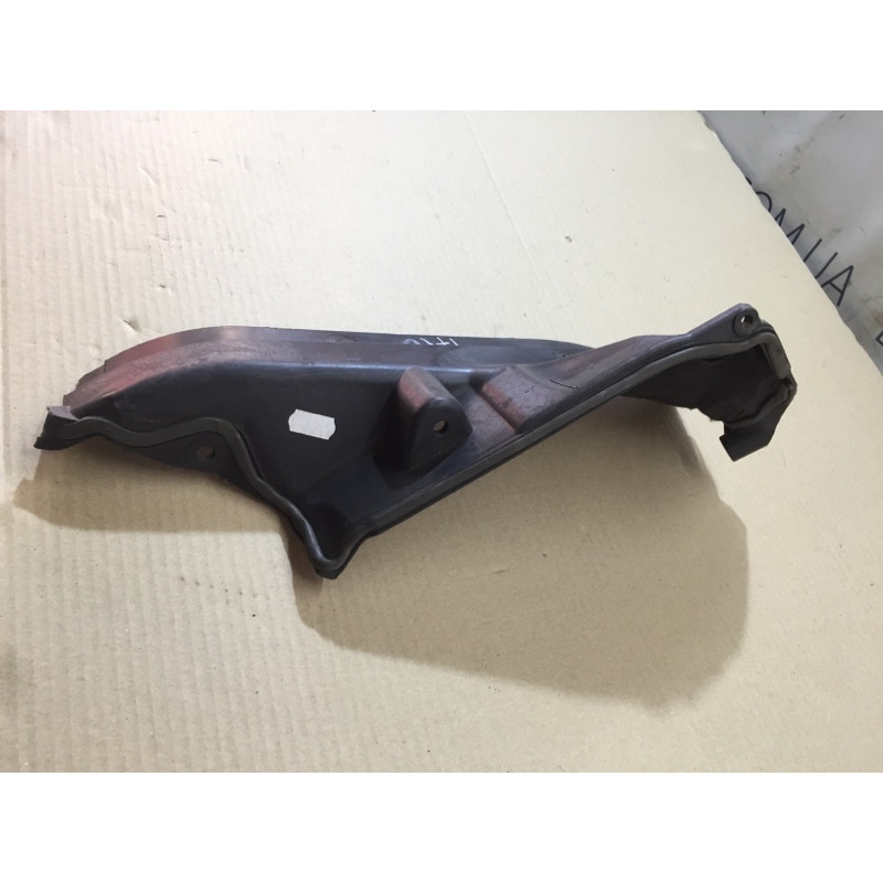 Пластик підкапотний (кузов і елементи) BMW 5-series F10 2013 N63B44 51717211464