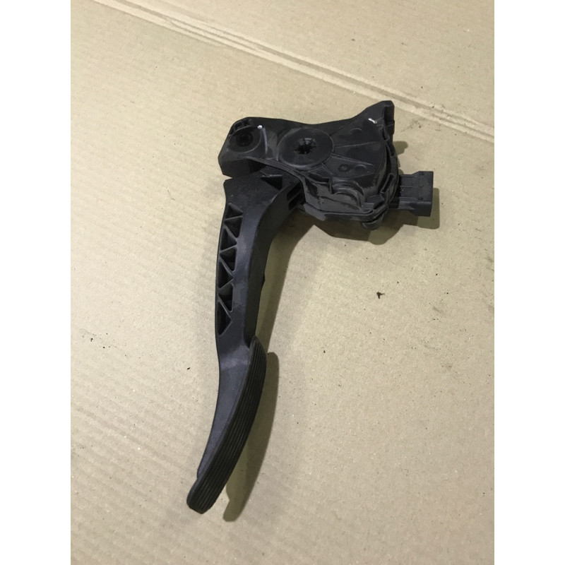 Педаль газа (электрика двигателя) Opel Insignia A 2009 2.0 DTH 13237356