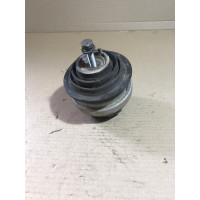 Подушка двигателя