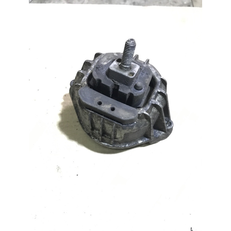 Подушка двигателя (двигатель и элементы) BMW 3-series E90 2006 N46B20 13981112