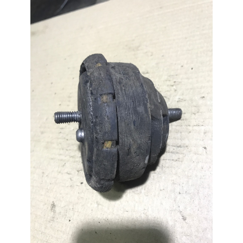 Подушка двигателя (двигатель и элементы) BMW 7-series E32 1990 M70b50 22116750820