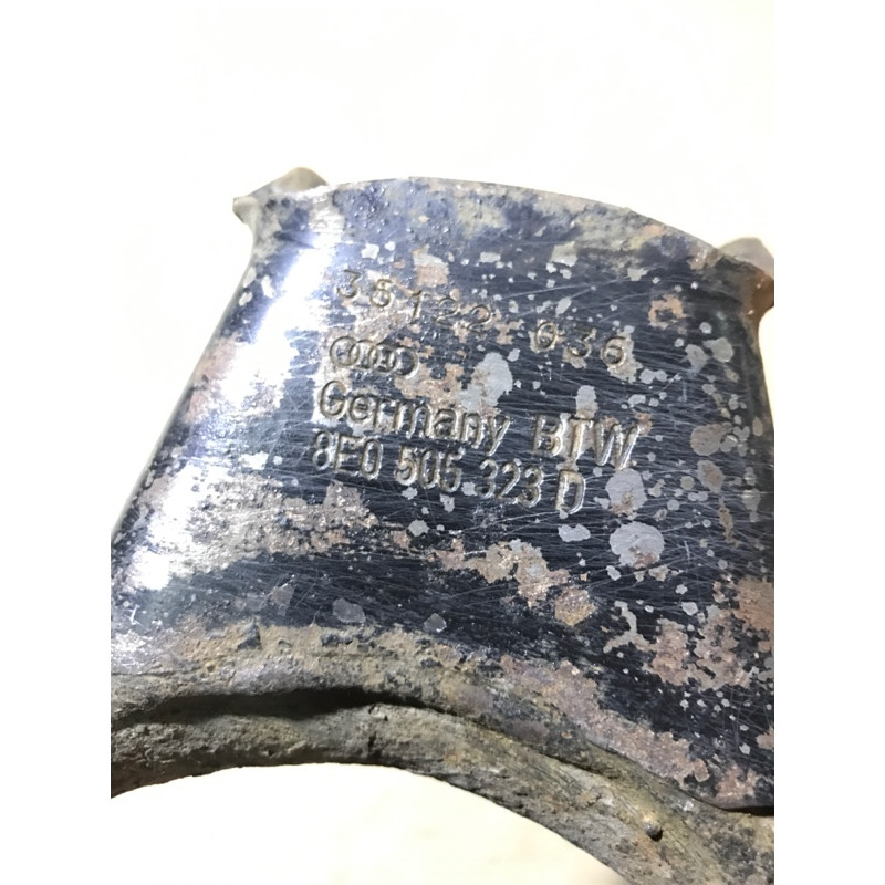 Рычаг подвески (подвеска) Volkswagen Passat B5 2003 2.5 AKN 8E0505323D