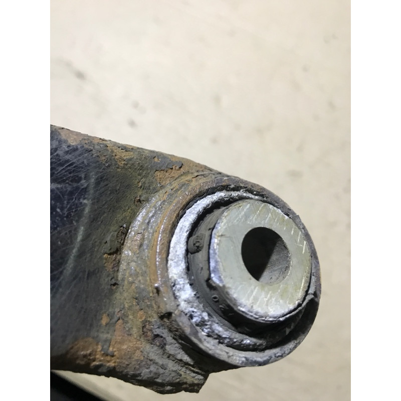 Рычаг подвески (подвеска) AUDI A4 B6 2003 2.0 ALT 8E0 505 323 M