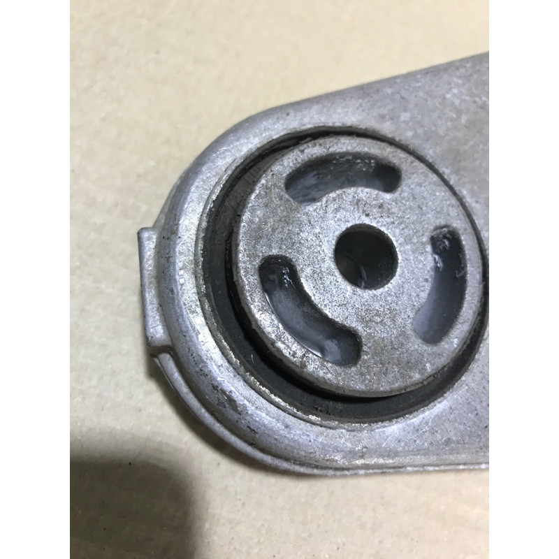 Кронштейн (двигатель и элементы) Mercedes-Benz E-class W211 2006 3.2 M112.946 A2303521806