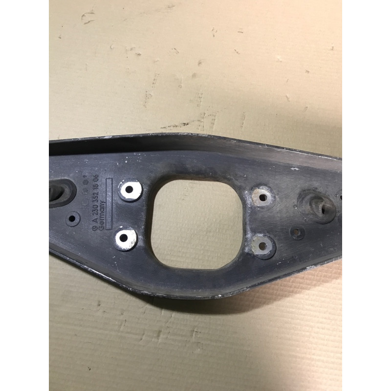 Кронштейн (двигатель и элементы) Mercedes-Benz E-class W211 2006 3.2 M112.946 A2303521806