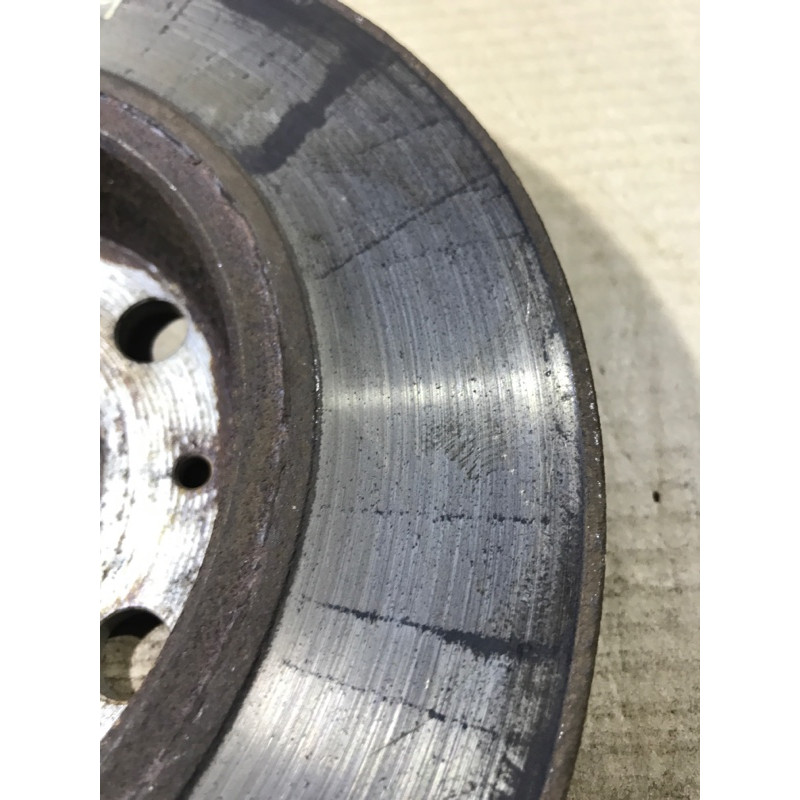 Тормозной диск (тормозная система) AUDI A4 B6 2003 1.8 BFB 8E0615601Q