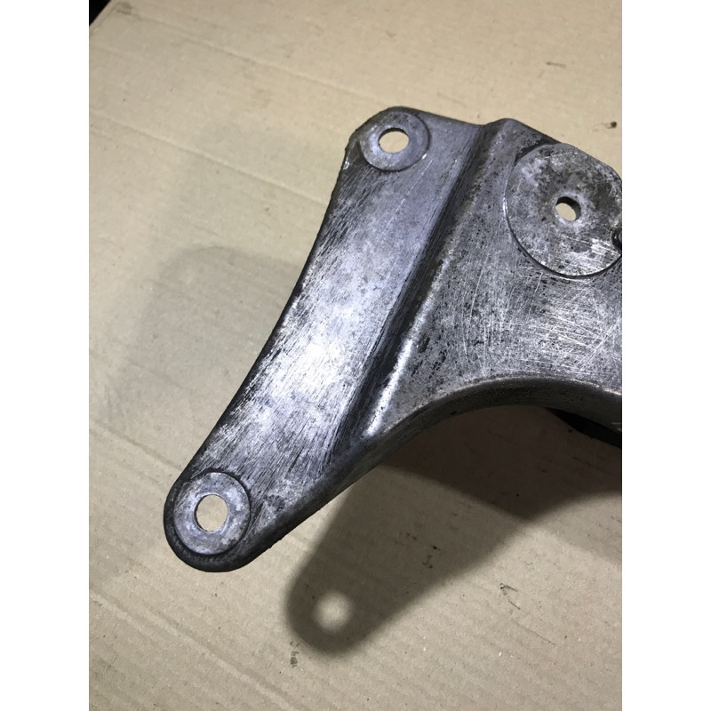 Траверса (трансмиссия) BMW 5-series E39 2001 M47D20 22 31 6 751 583