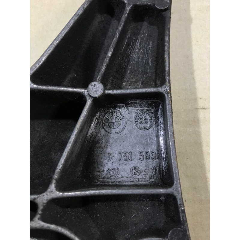 Траверса (трансмиссия) BMW 5-series E39 2001 M47D20 22 31 6 751 583