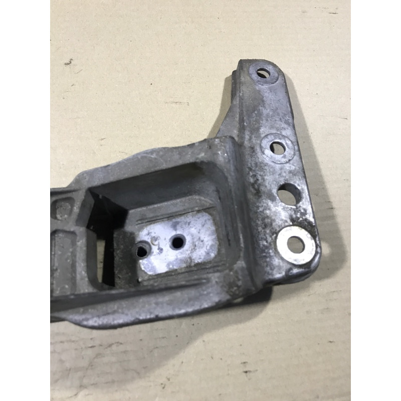 Траверса (трансмиссия) BMW 5-series E60 2005 N52B25 22316761102