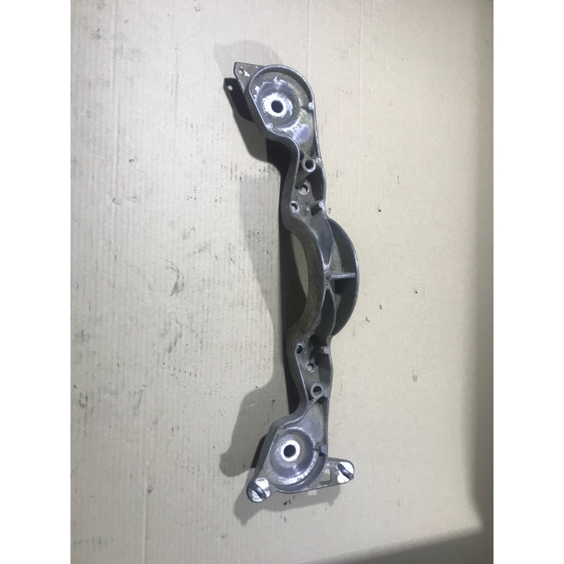 Траверса (трансмиссия) BMW 3-series E46 33 32 1 095 990