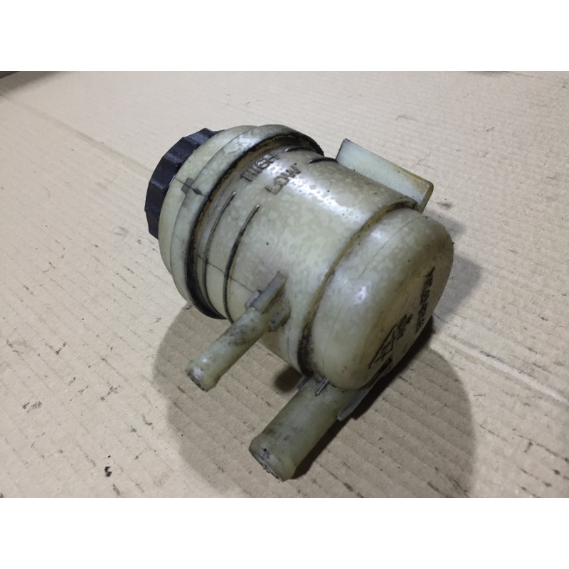 Бачок гидроусилителя (рулевое управление) Land Rover Freelander L314 1.8B