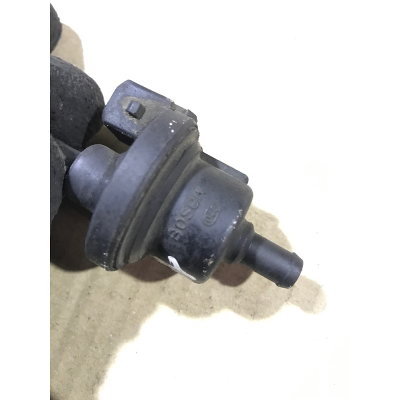 Клапан вентиляции топливного бака (топливная система) BMW 7-series E32 1990 M70b50 13901711395