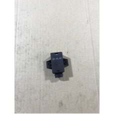 Выключатель центр.замка в случае аварии