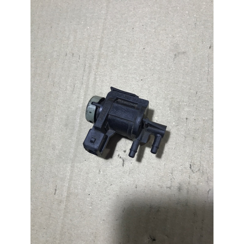 Клапан электромагнитный (электрика) Volkswagen Passat B5 2003 2.5 AKN 1J0906283A