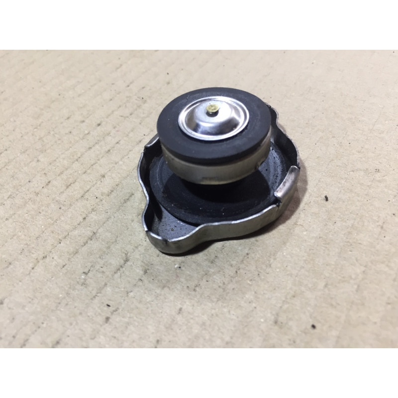 Крышка расширительного бачка (система охлаждения) Mazda 6 GG 2004 2.0 RF5