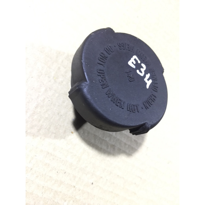 Крышка расширительного бачка (система охлаждения) BMW 5-series E34 17 11 1 742 232