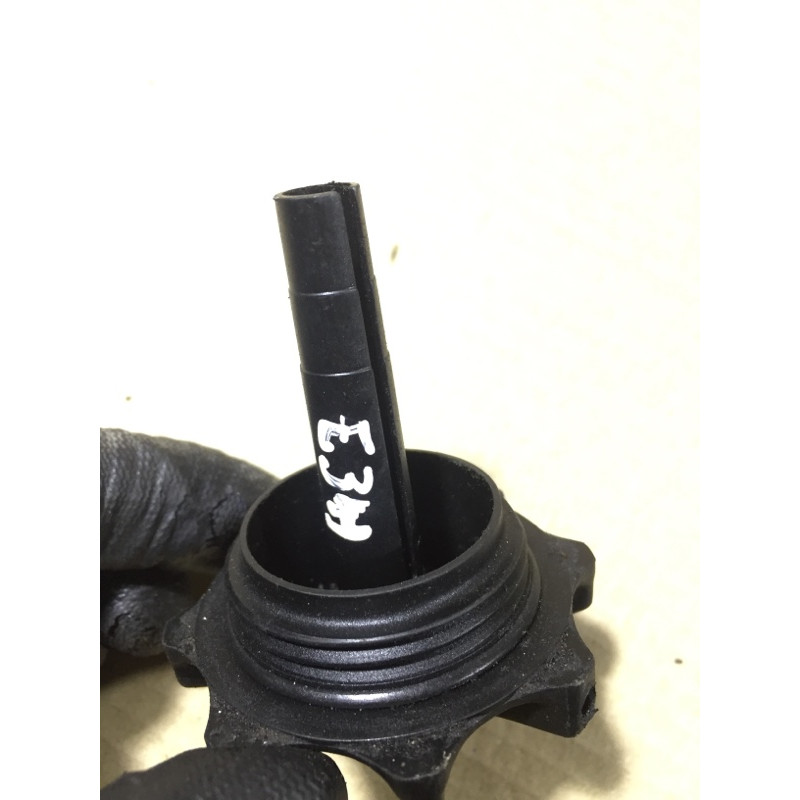 Крышка бачка ГУР (рулевое управление) BMW 5-series E34 32416851332