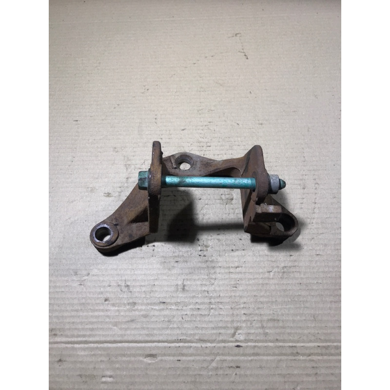 Кронштейн (двигатель и элементы) Mazda 6 GG 2007 2.0 RF7J